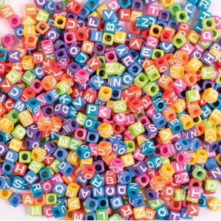 Pärlid plast tähestikuga värvilised 300tk