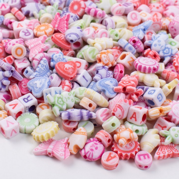 Pärlid plast pastellsed figuurid 550 tk.