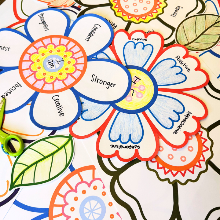 Õied kartongist 35 tk/pk